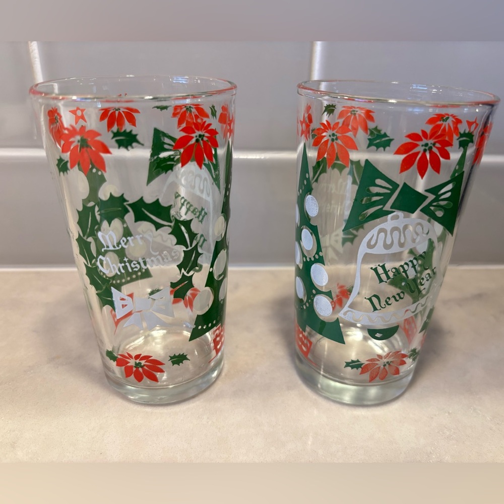 Vintage Hazel Atlas Christmas and New Years drinking glasses